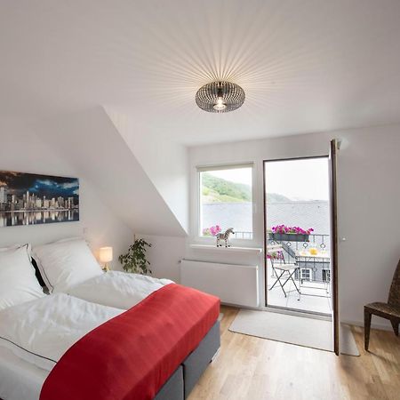 Ferienwohnung Burgblick Coraidelstein Klotten Ngoại thất bức ảnh